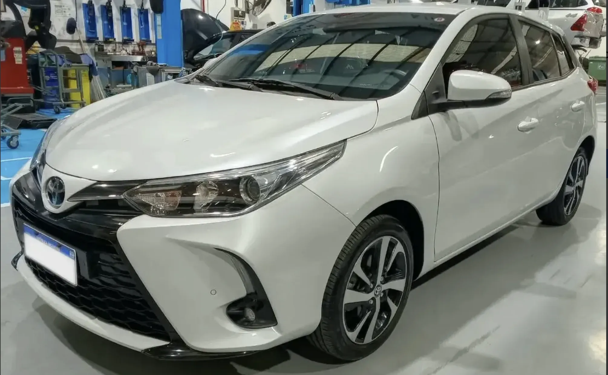 TOYOTA YARIS XLS XLS PACK 2023