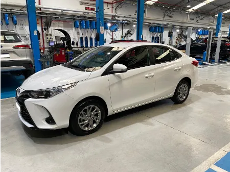 YARIS XLS SEDAN 2022- imgN°2
